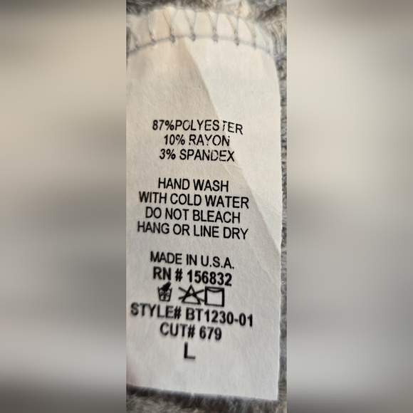 BiBi Gray and White V-Neck Sweater - Picture 7 of 7